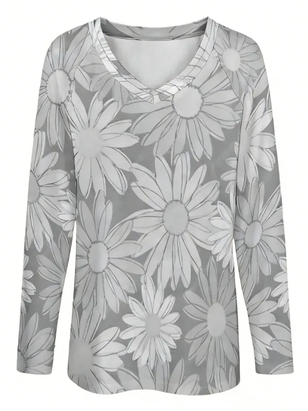 V-Neck Daisy Print T-Shirt