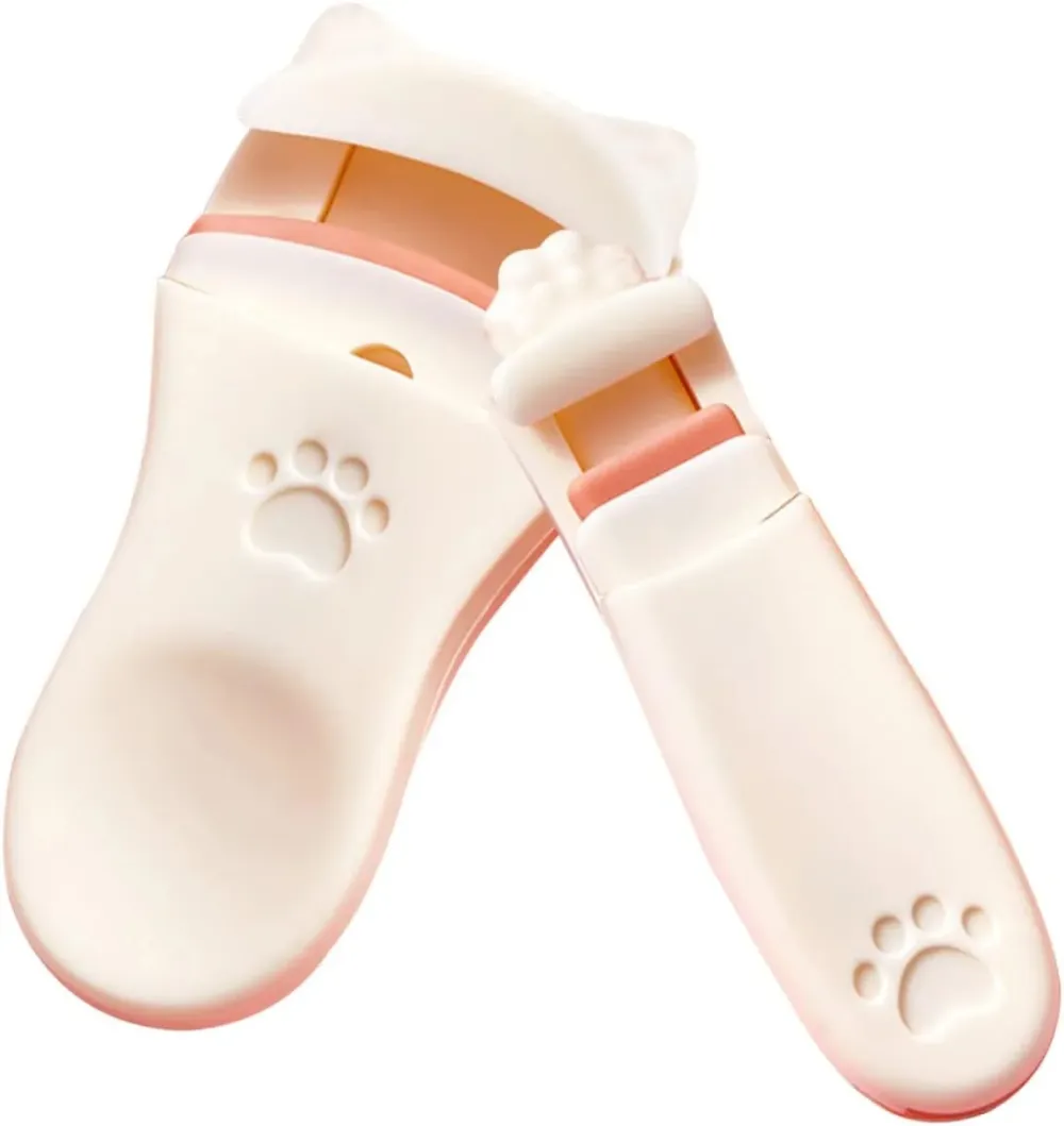 Cute Dog Paw Pattern Eyelash Curler For Ladies