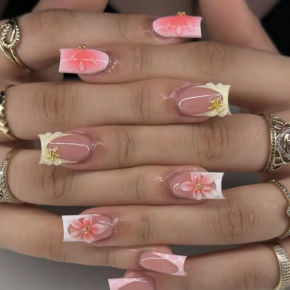 Nailhour 10Pcs French Y2K 3D Floral Handmade Medium Square Press On Nails