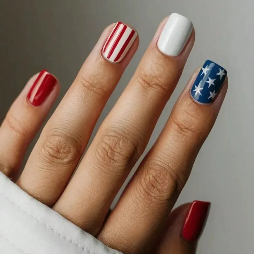 Nailhour 24pcs White Five-Pointed Star Artificial Short Square Press On Nails