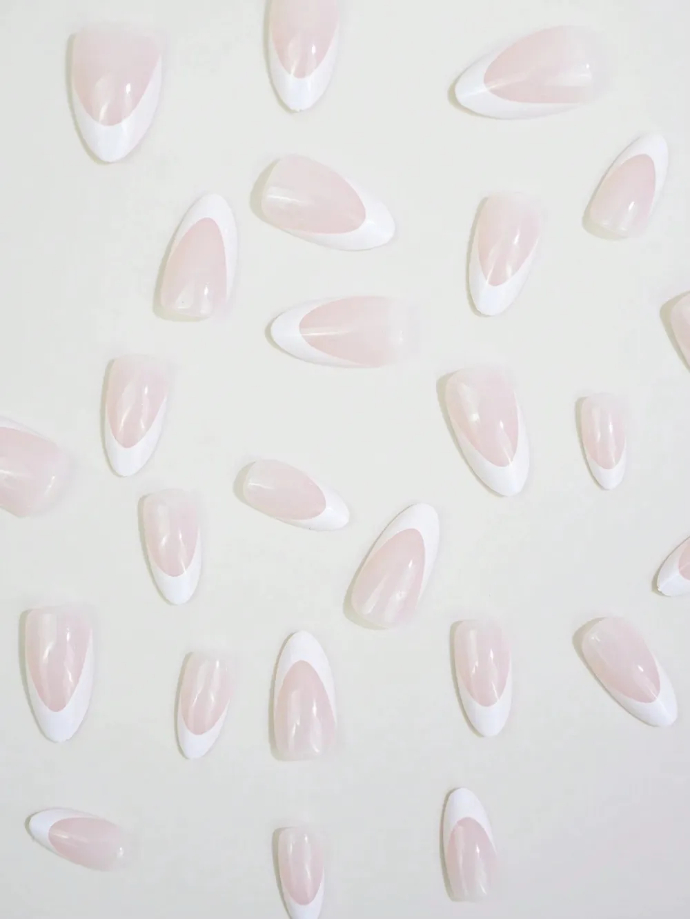 Nailhour Minimalist 30pcs Short Almond Nude French Press On Nails