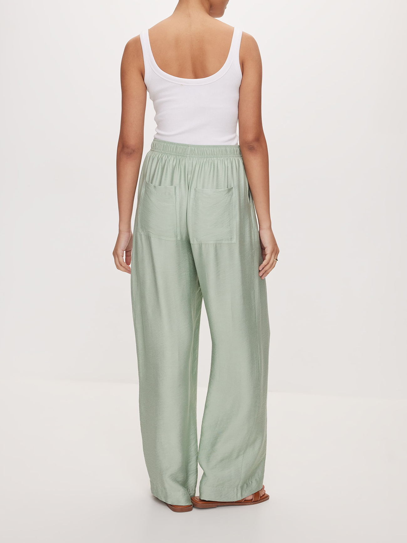 Relaxed Black Pant