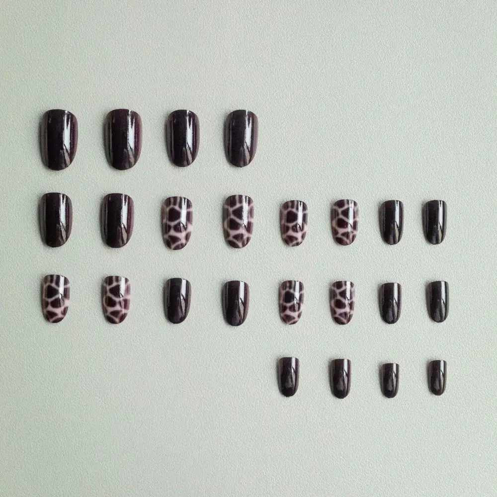 Nailhour 24Pcs Autumn Short Oval Press On Nails