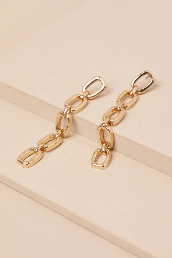 Simple And Versatile Low-Key Gold Earrings