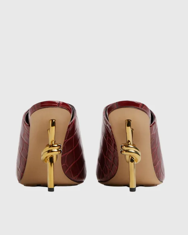 Crocodile Texture Metal Knot Slippers in Wine