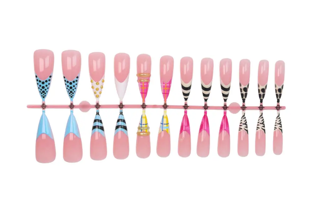 Nailhour 24Pcs Gilded 3D Resin Medium Almond Press On Nails