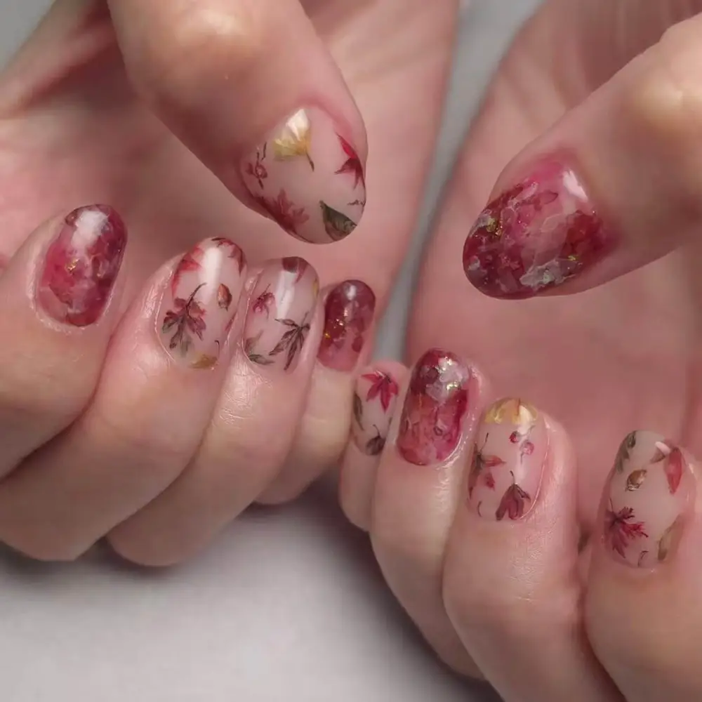 Nailhour 24Pcs Short Oval Maple Leaves Berries Press On Nails