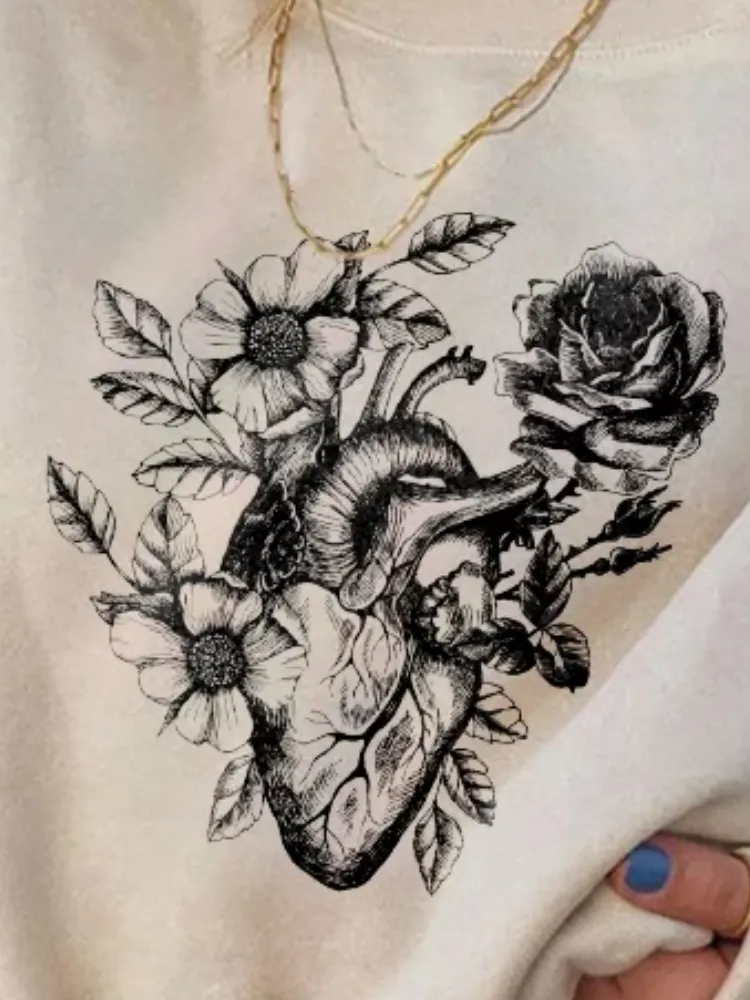 Artistic Heart Graphic Sweatshirt