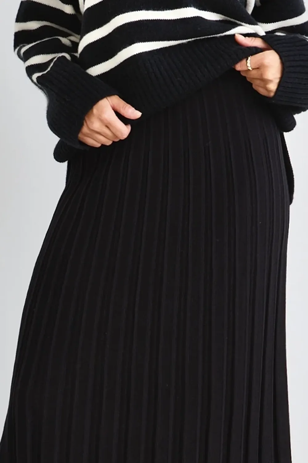 Black Pleated Maxi Skirt