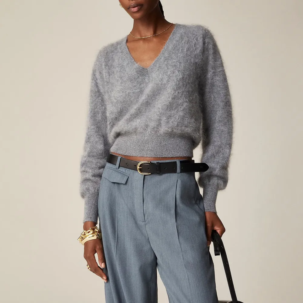 V-Neck Cashmere Cropped Sweaters