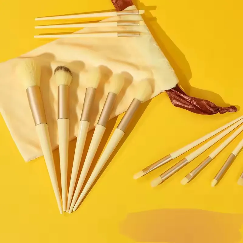 Soft And Fluffy Makeup Brush Set