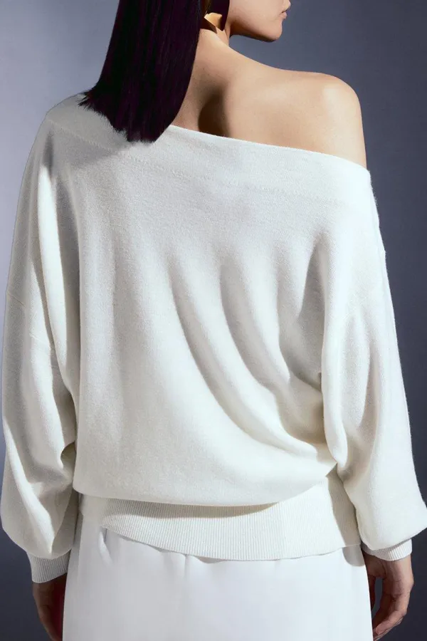 Simple Cashmere Off-the-shoulder Knit Top