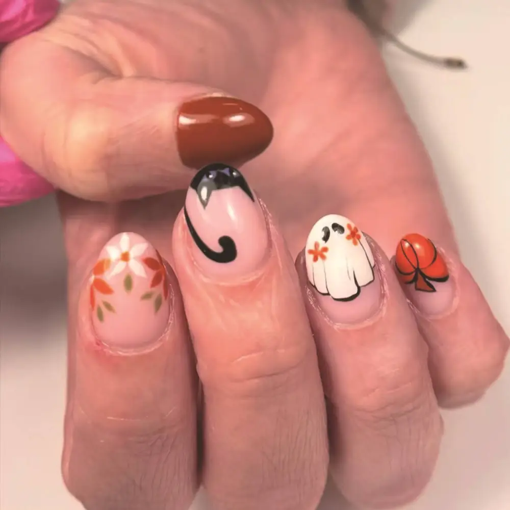 Nailhour 24Pcs Halloween Short Oval Cat & Floral Press On Nails