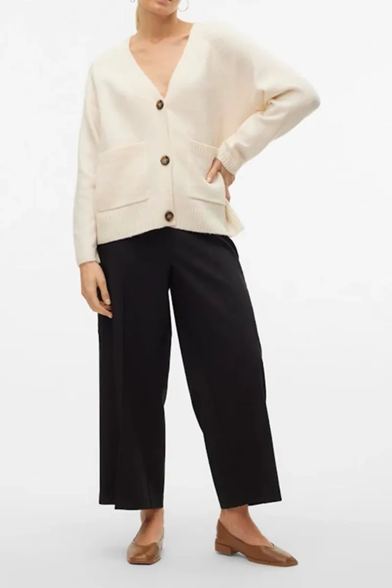 Pocketed V-Neck Knit Cardigans
