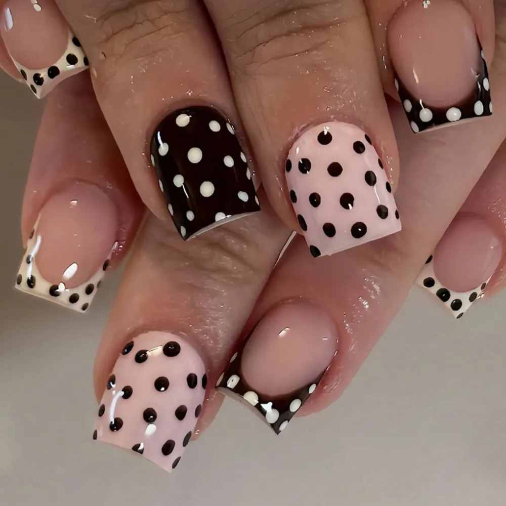 Nailhour 24Pcs Autumn French Short Square Press On Nails