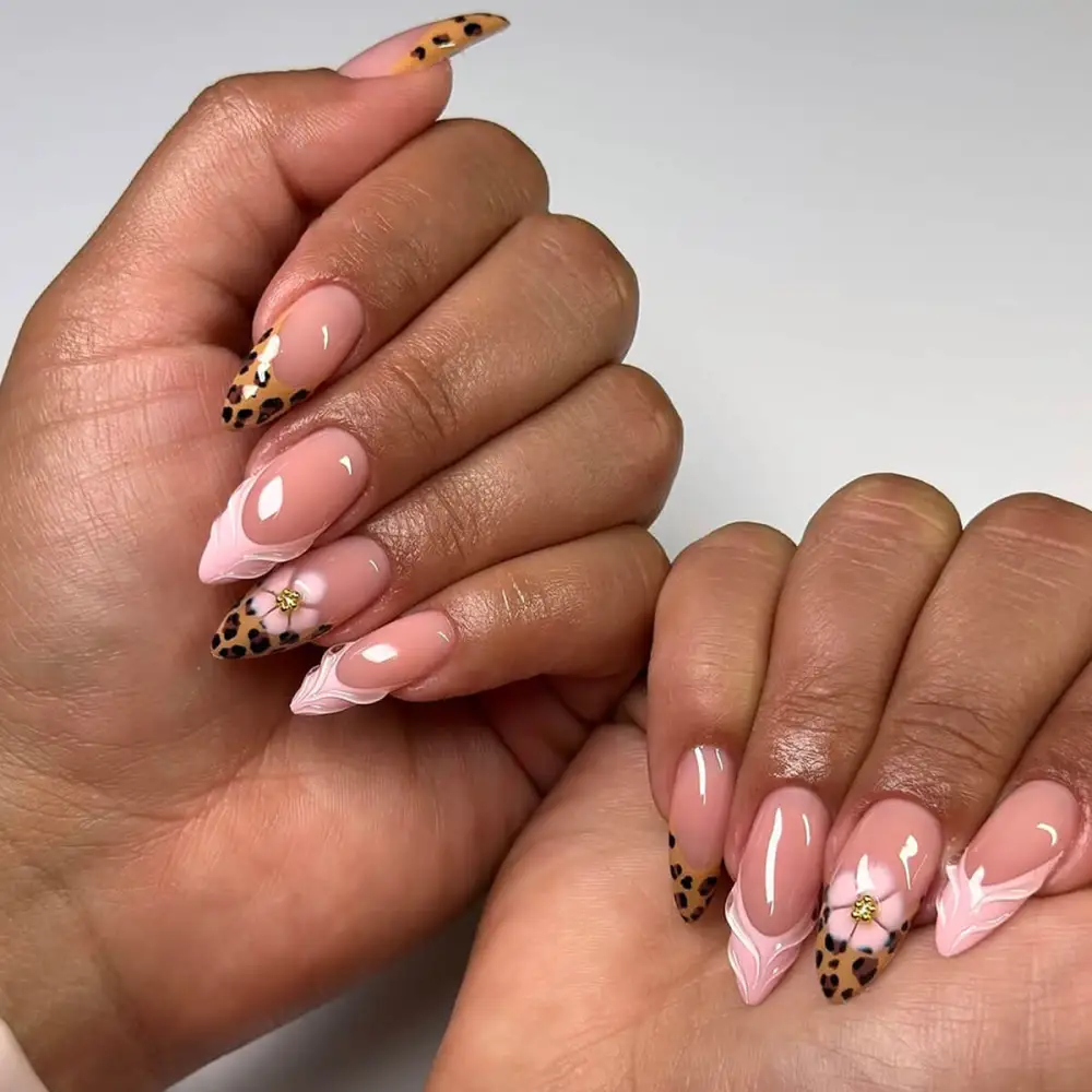Nailhour 24Pcs Nude French Medium Almond Press On Nails