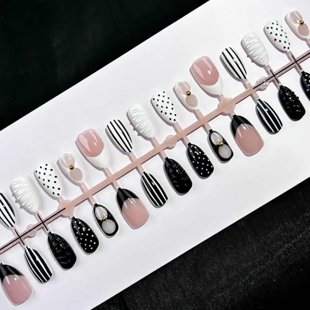 Nailhour 30Pcs French 3D Y2K Brown Vintage Short Almond Press On Nails