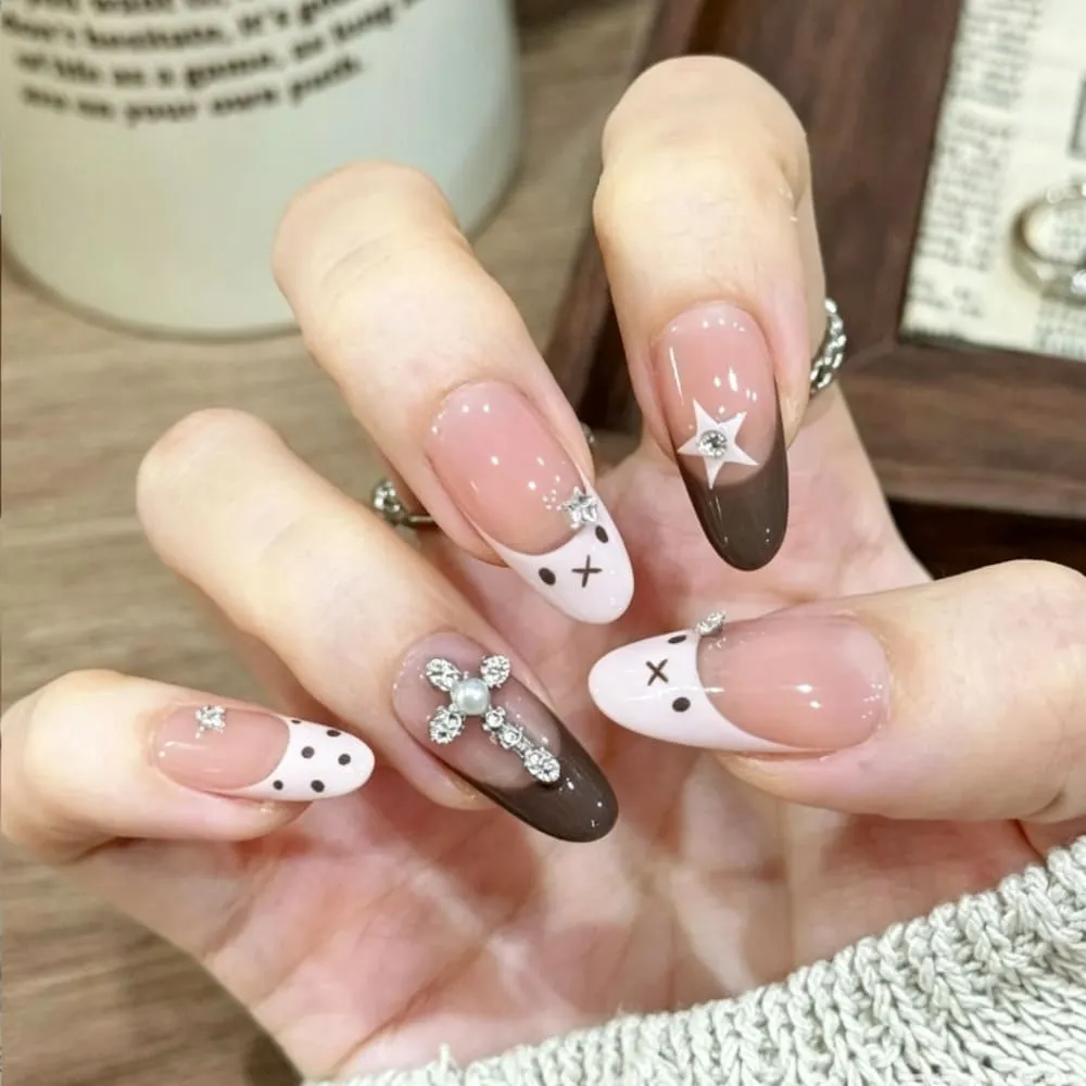 Nailhour 10Pcs Cute Rhinestone French Medium Almond Press On Nails