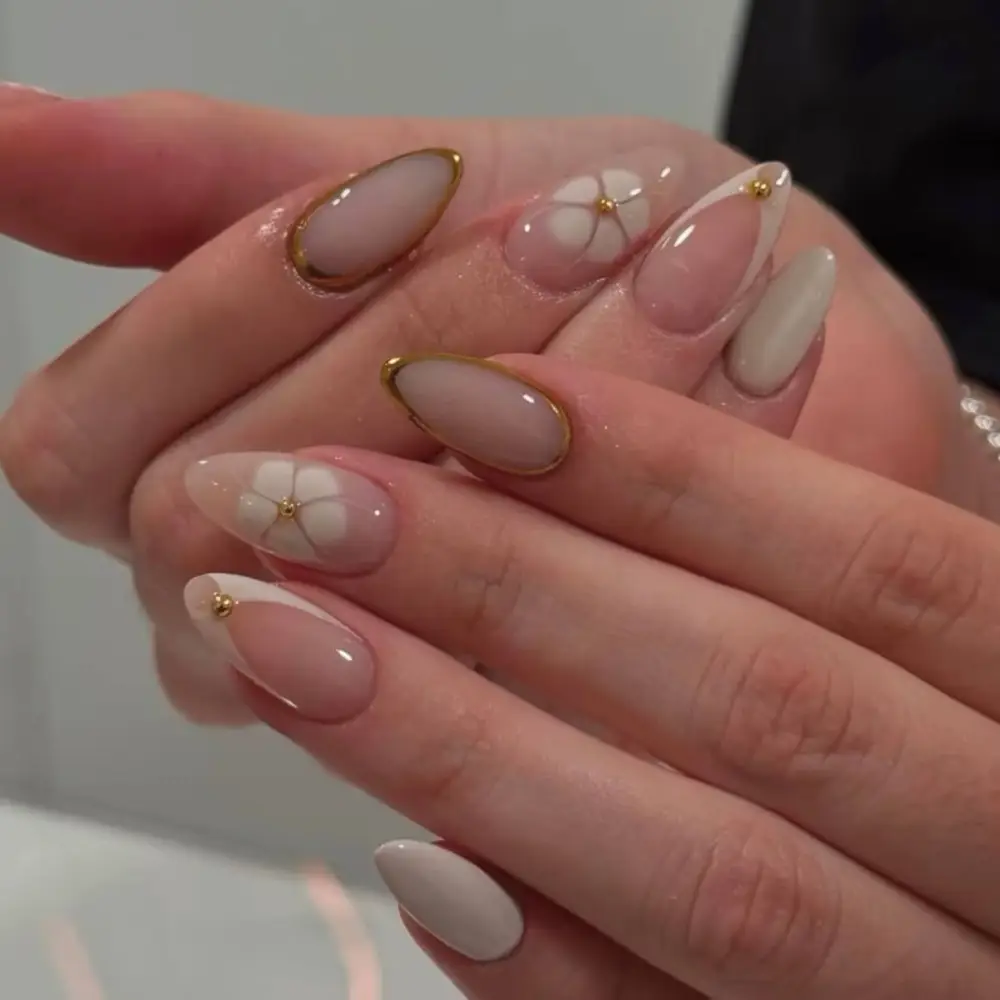 Nailhour 24Pcs French Nude Gilded Short Almond Press On Nails