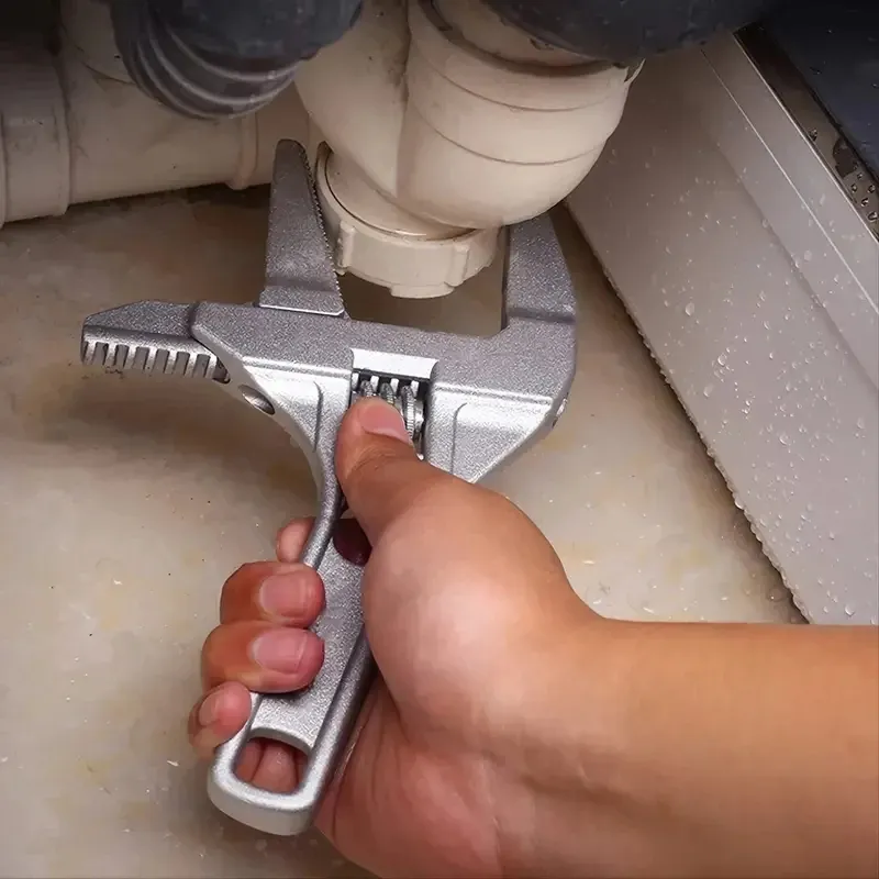Multifunctional Alloy Wrench
