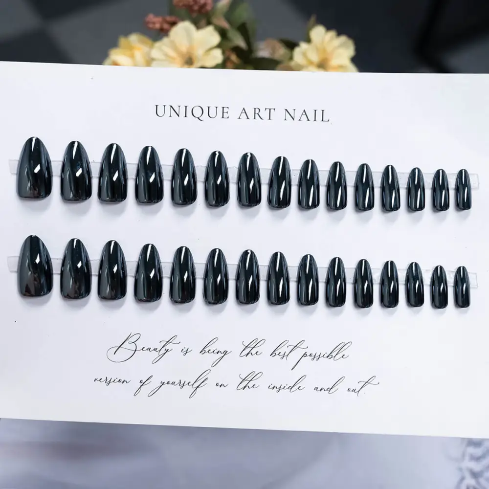 Nailhour 30Pcs Medium Almond Gilded Black Press On Nails