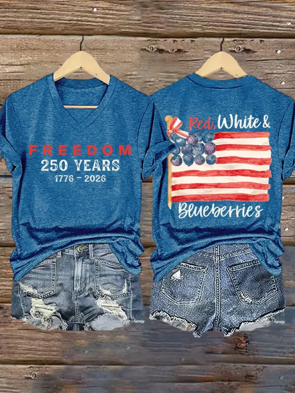 V-Neck Retro Independence Day Red, White & Blueberries Freedom Print T-Shirt