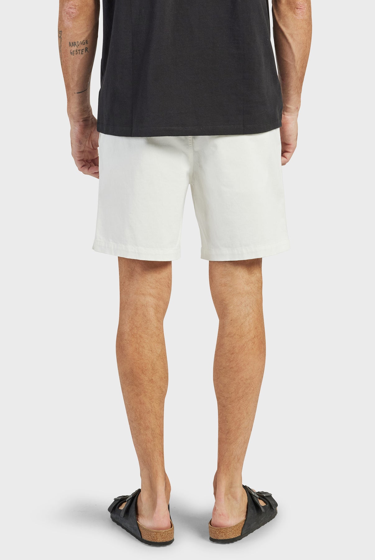 Volley Short-Sandstone