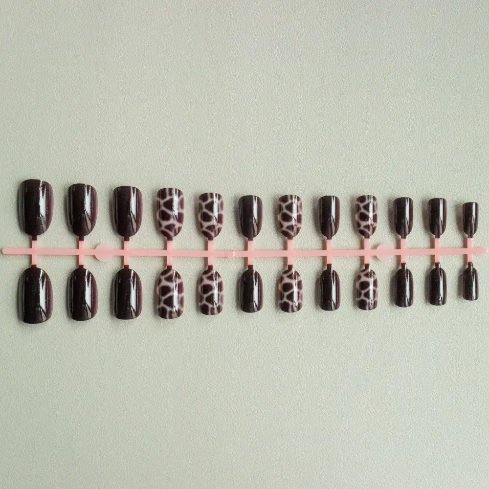 Nailhour 24Pcs Autumn Short Oval Press On Nails