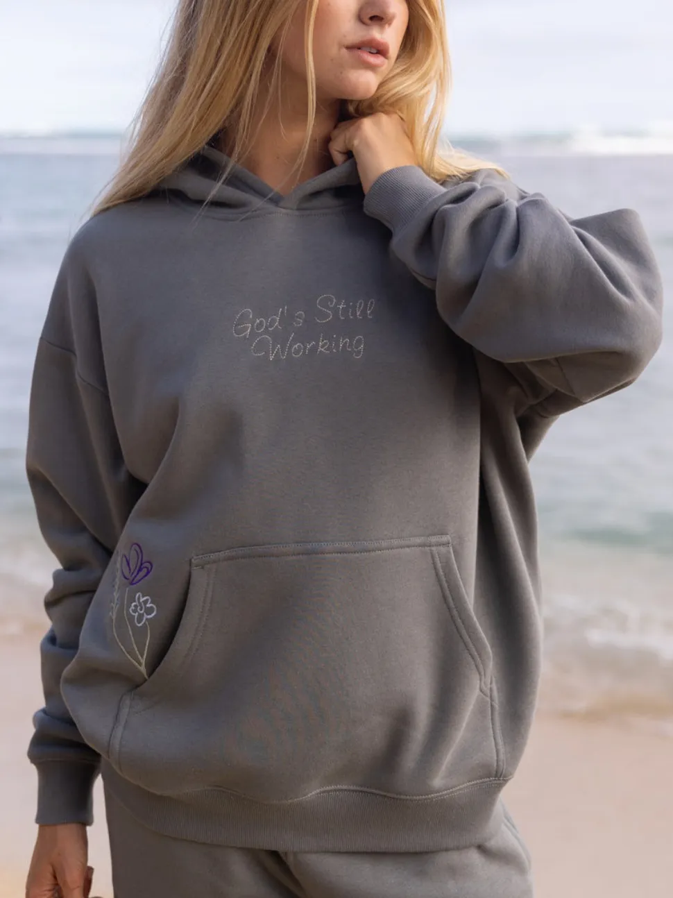 Women's Fashionable Casual Floral Embroidered Hooded Long-Sleeved Hoodie