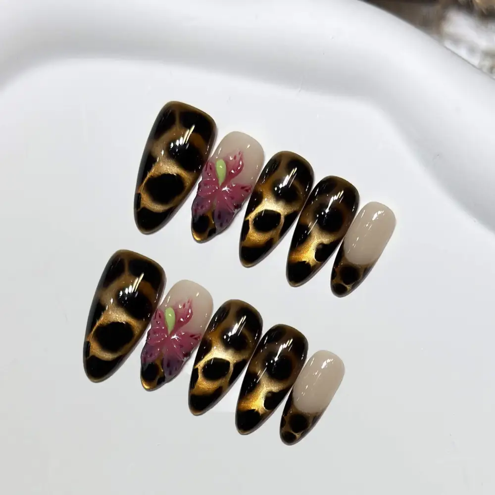 Nailhour 10Pcs 3D Glitter Cat Eye Medium Almond Press On Nails