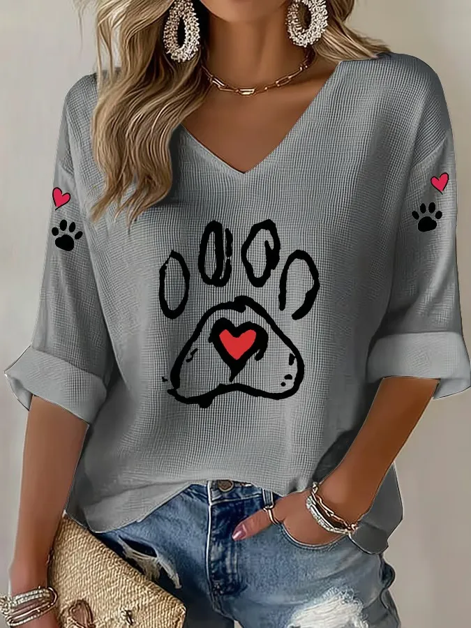 Women's T-shirt With Retro Animal Paw Print