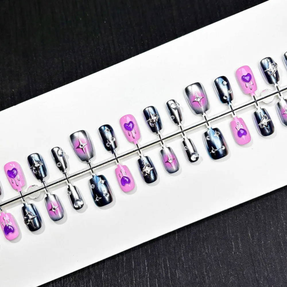 Nailhour 30Pcs Chrome Square Grey 3D Gilded Pink Heart Press On Nails