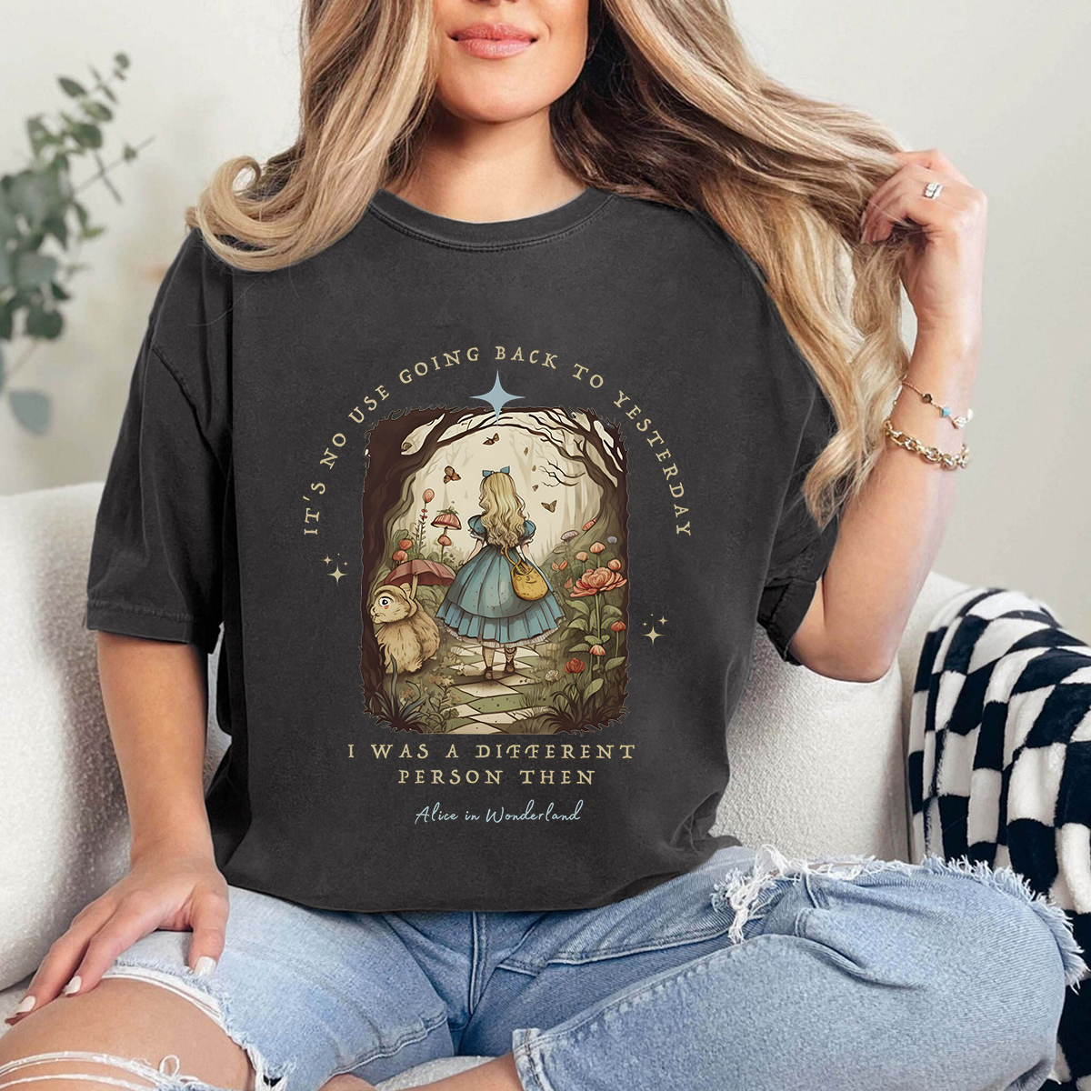 Vintage Alice Alice In Wonderland T-Shirt