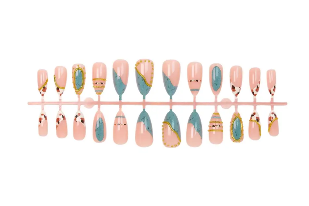 Nailhour 24pcs Gilded Gothic Medium Almond Press On Nails