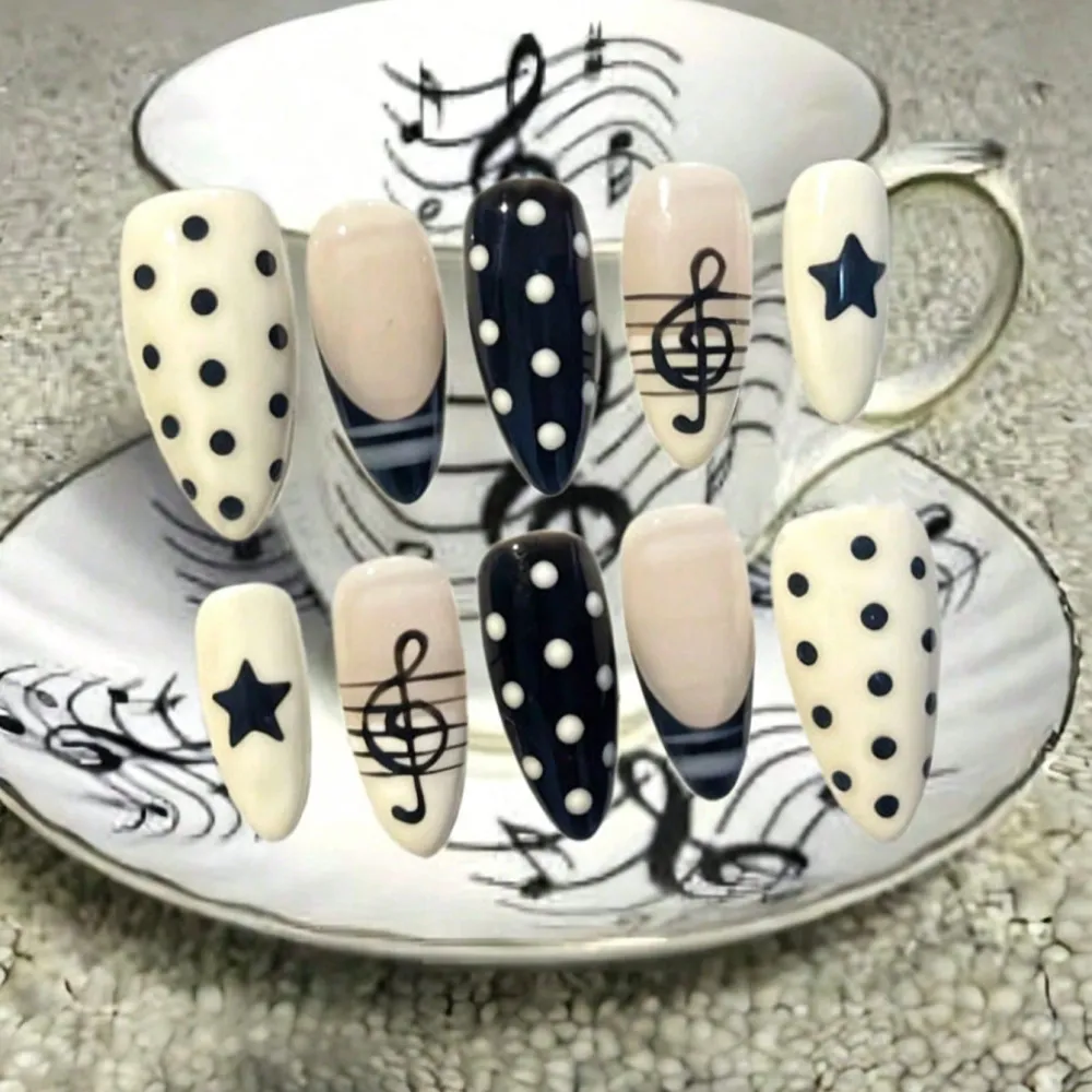 Nailhour 10Pcs Vintage Handmade Medium Almond Press On Nails