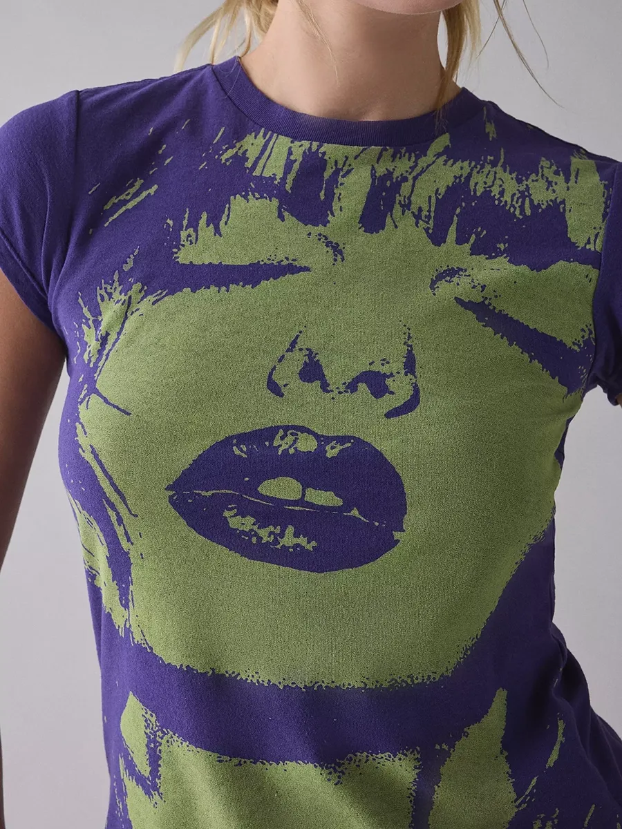 A Pure Cotton Short T-Shirt With Facial Print For Ladies