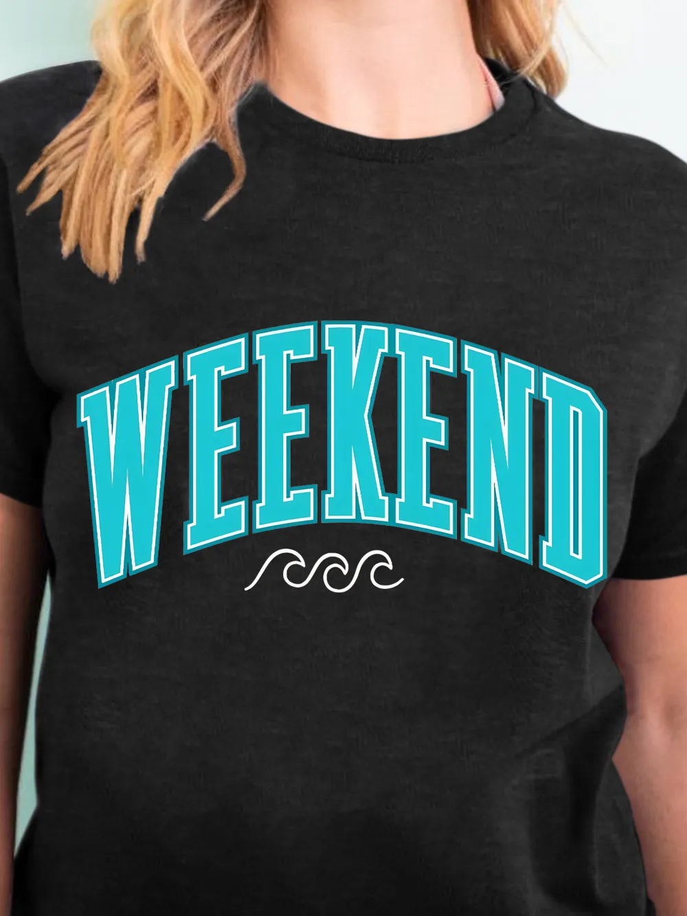 Weekend Lettering Casual T-shirt