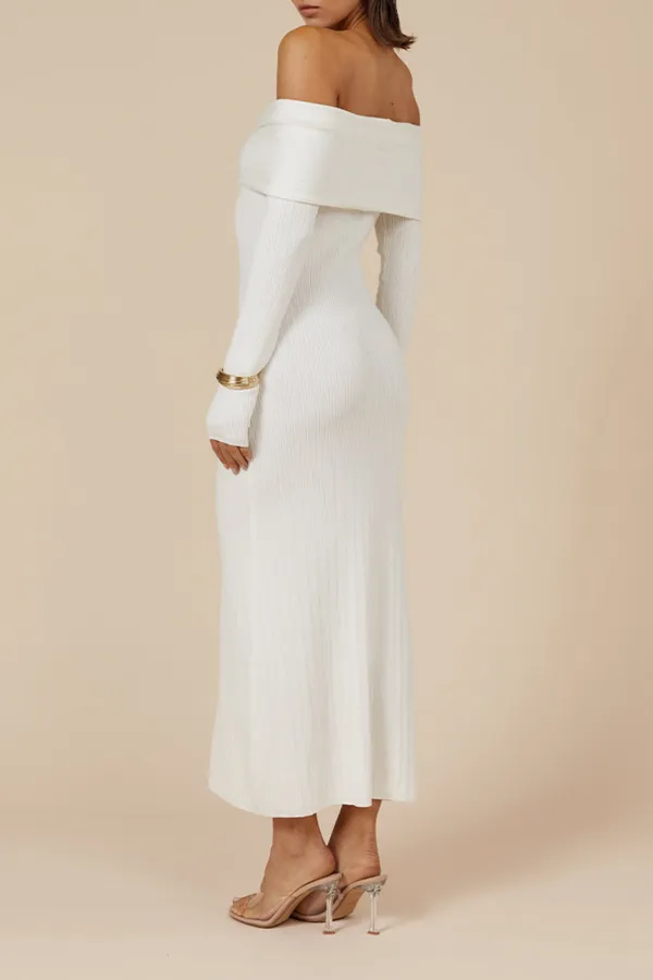 Off Shoulder Long Sleeved Knitted Midi Dresses