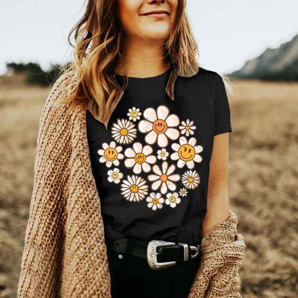 Vintage Daisy Smiley Face Women's T-Shirt