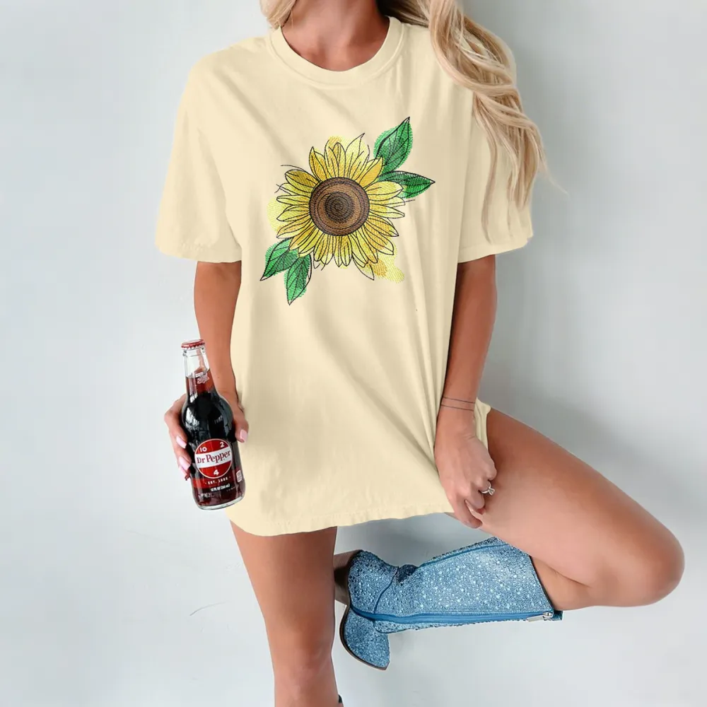 Hand Drawn Sunflower Flower Pattern, Casual T-Shirt.