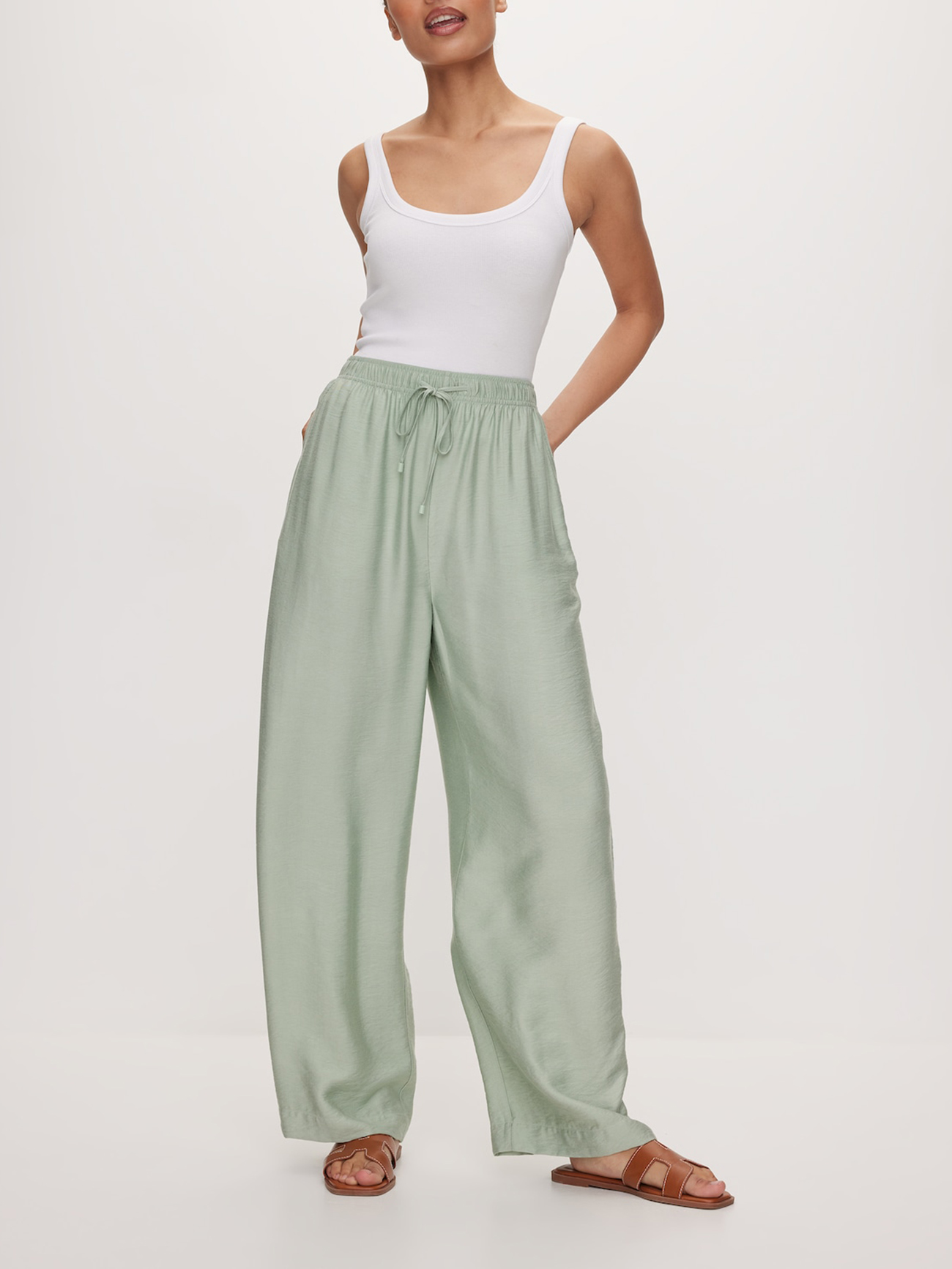 Relaxed Black Pant