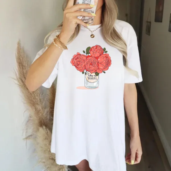 Red Roses In A Glass Bottle Printed Casual T-Shirts