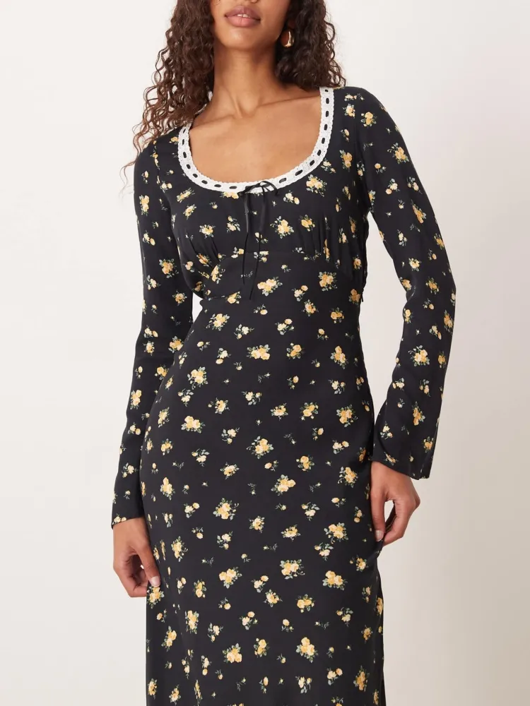 Floral Scoop Neck Dress