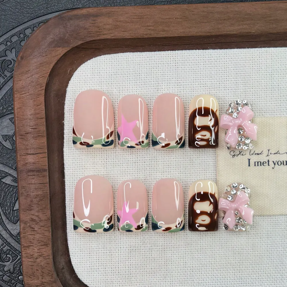 Nailhour 10Pcs French Short Square Handmade Rhinestone Press On Nails
