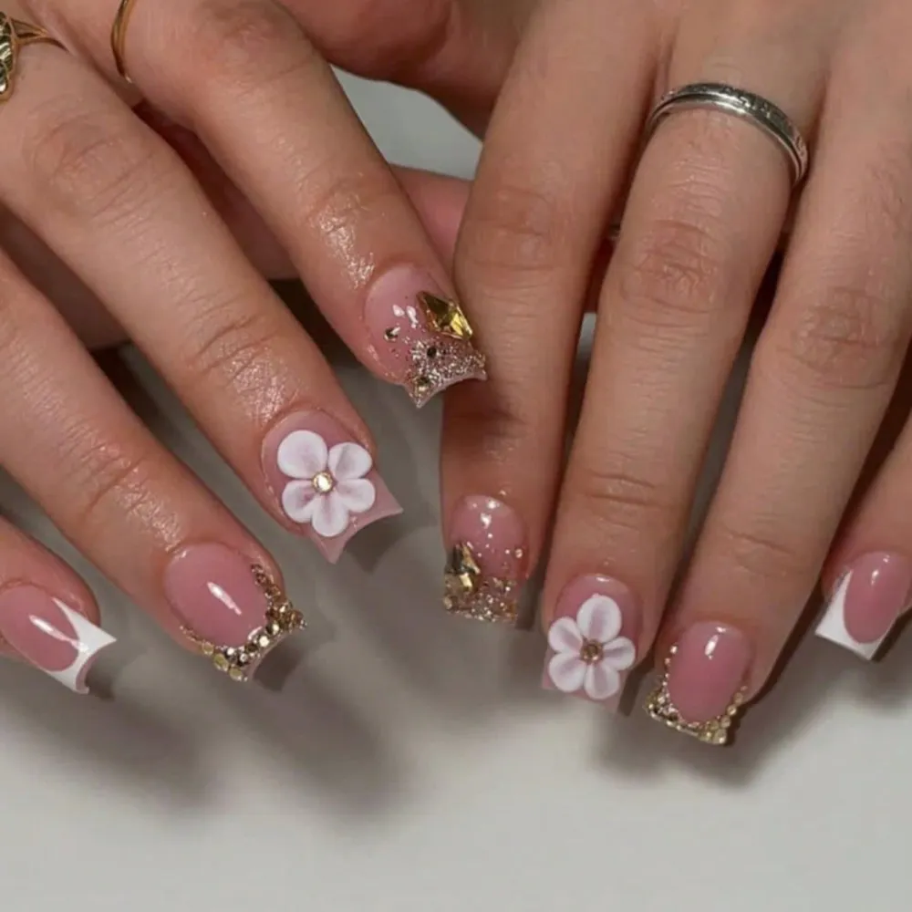 Nailhour 10Pcs French 3D Rhinestone Short Square Press On Nails