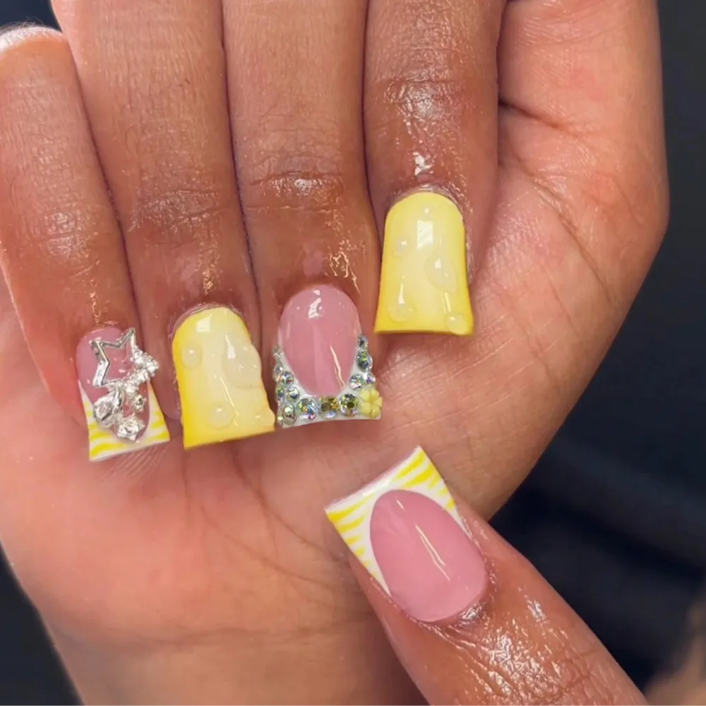Nailhour 24Pcs Y2K Style Short Duck French Pink Yellow Press On Nails