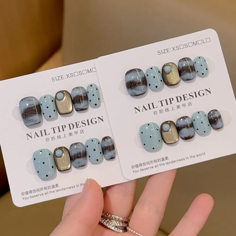 Nailhour 10Pcs Blue Vintage 3D Short Squoval Press On Nails