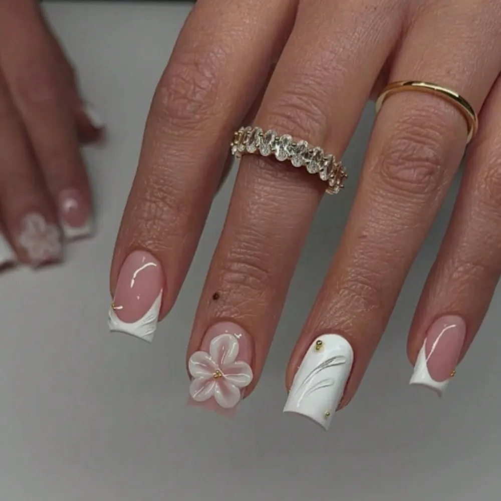 Nailhour 24Pcs French Medium Square 3D Floral Press On Nails