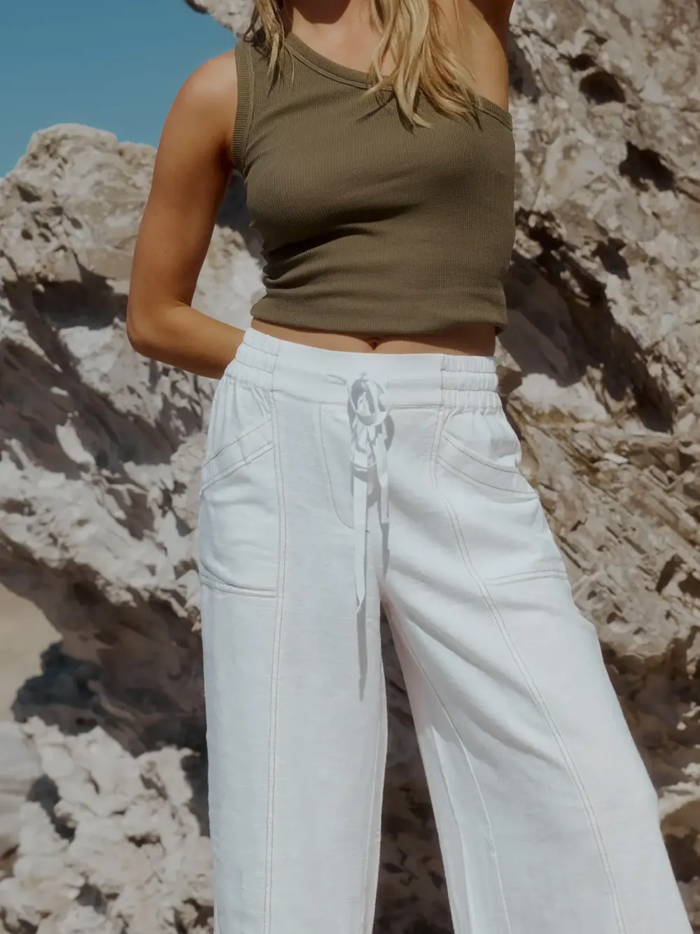 Sunrise Linen Crop Pants