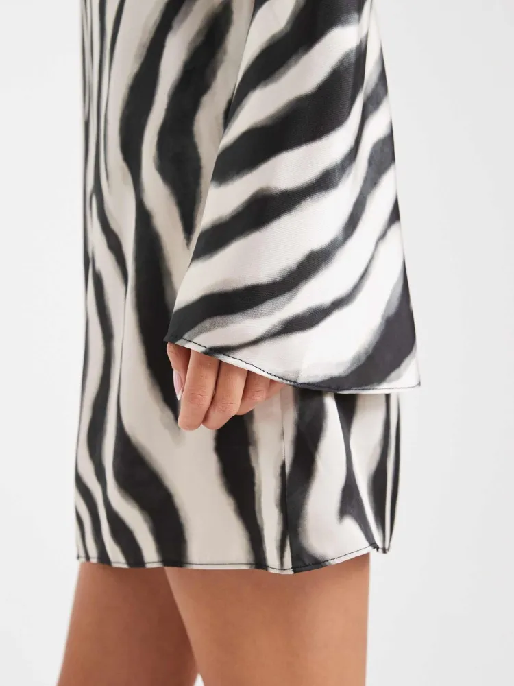 Art Striped Boat Neck Dress